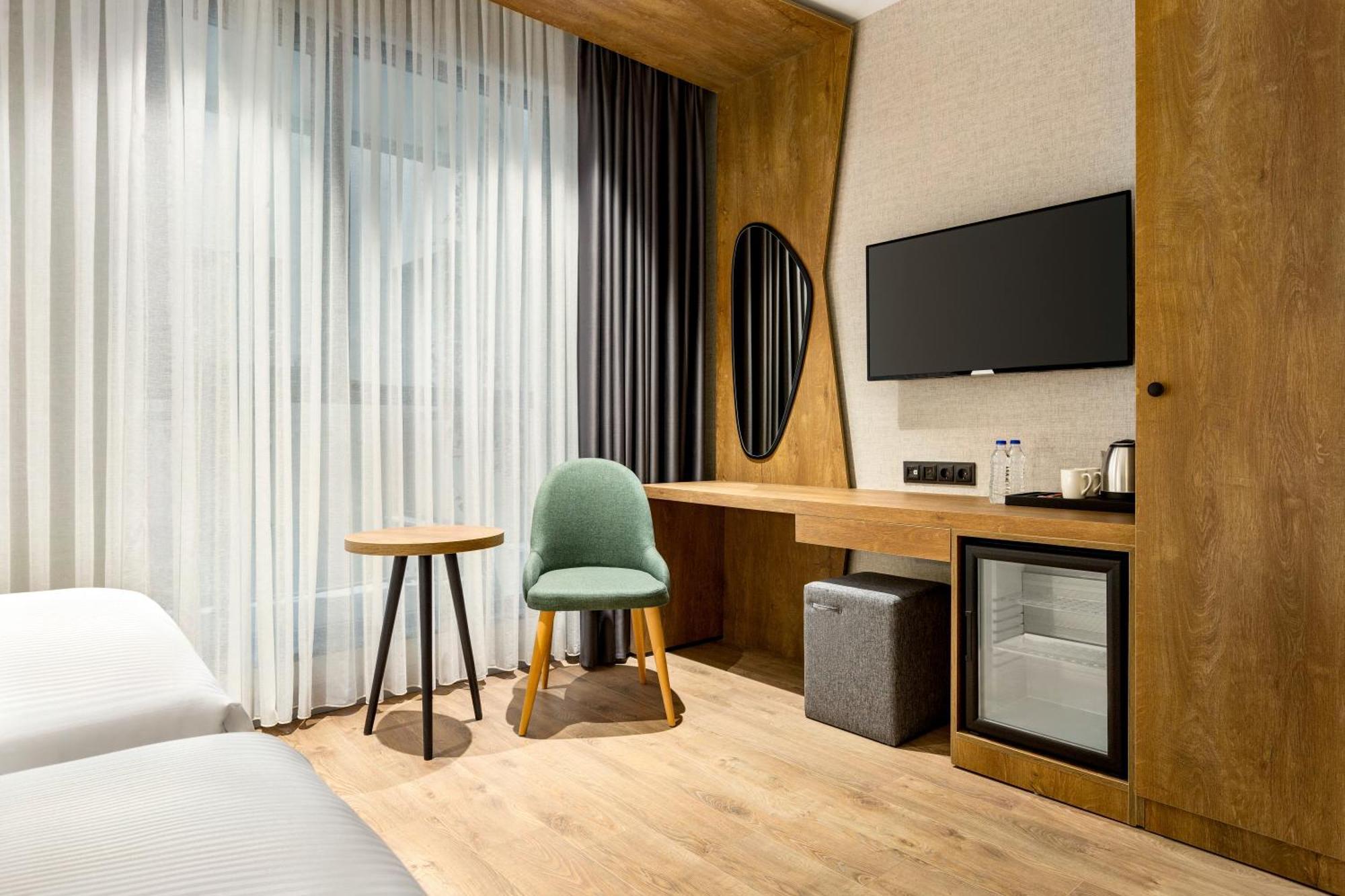 Ramada Encore By Wyndham Istanbul Arnavutkoy Kültér fotó