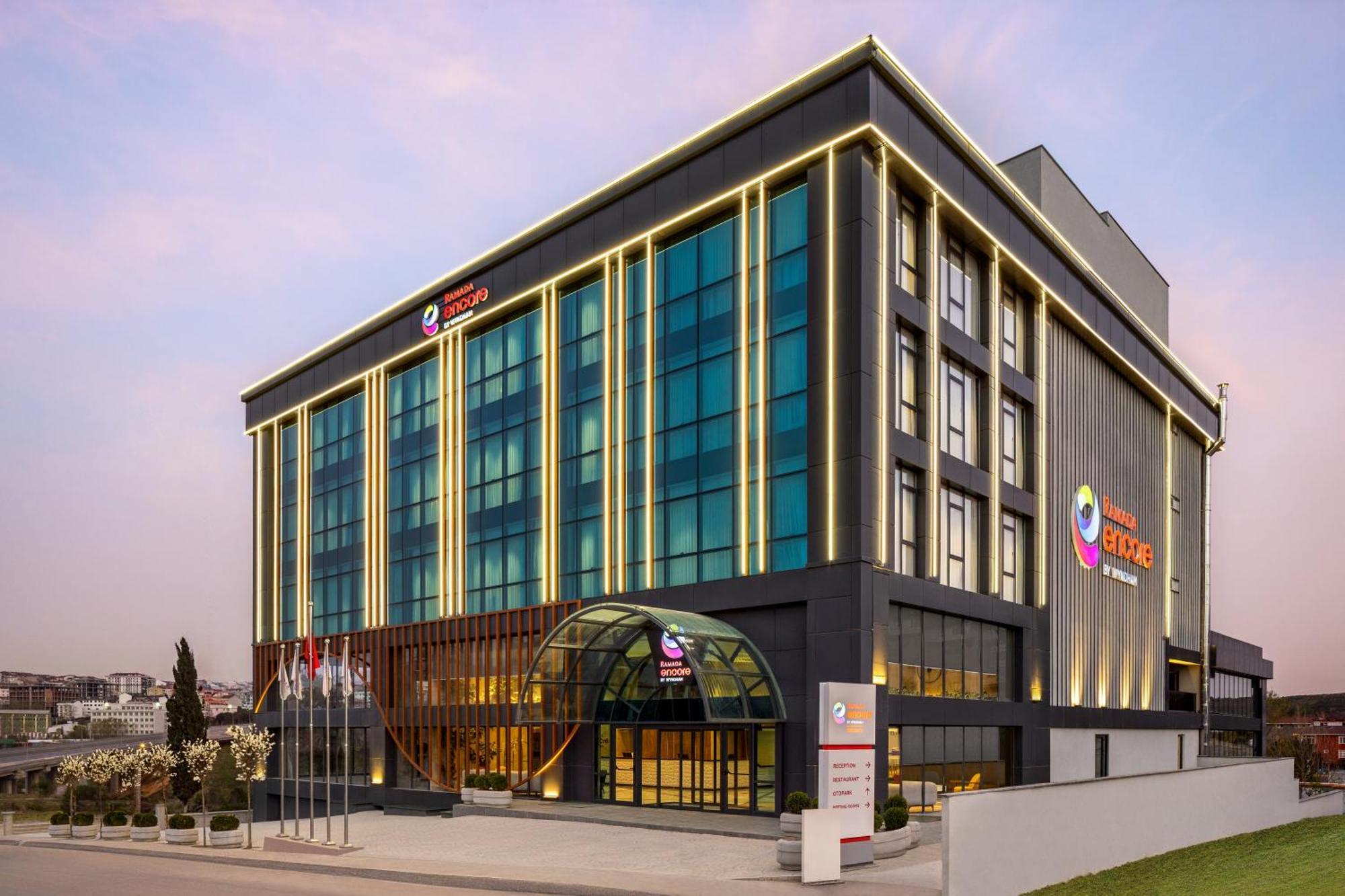 Ramada Encore By Wyndham Istanbul Arnavutkoy Kültér fotó
