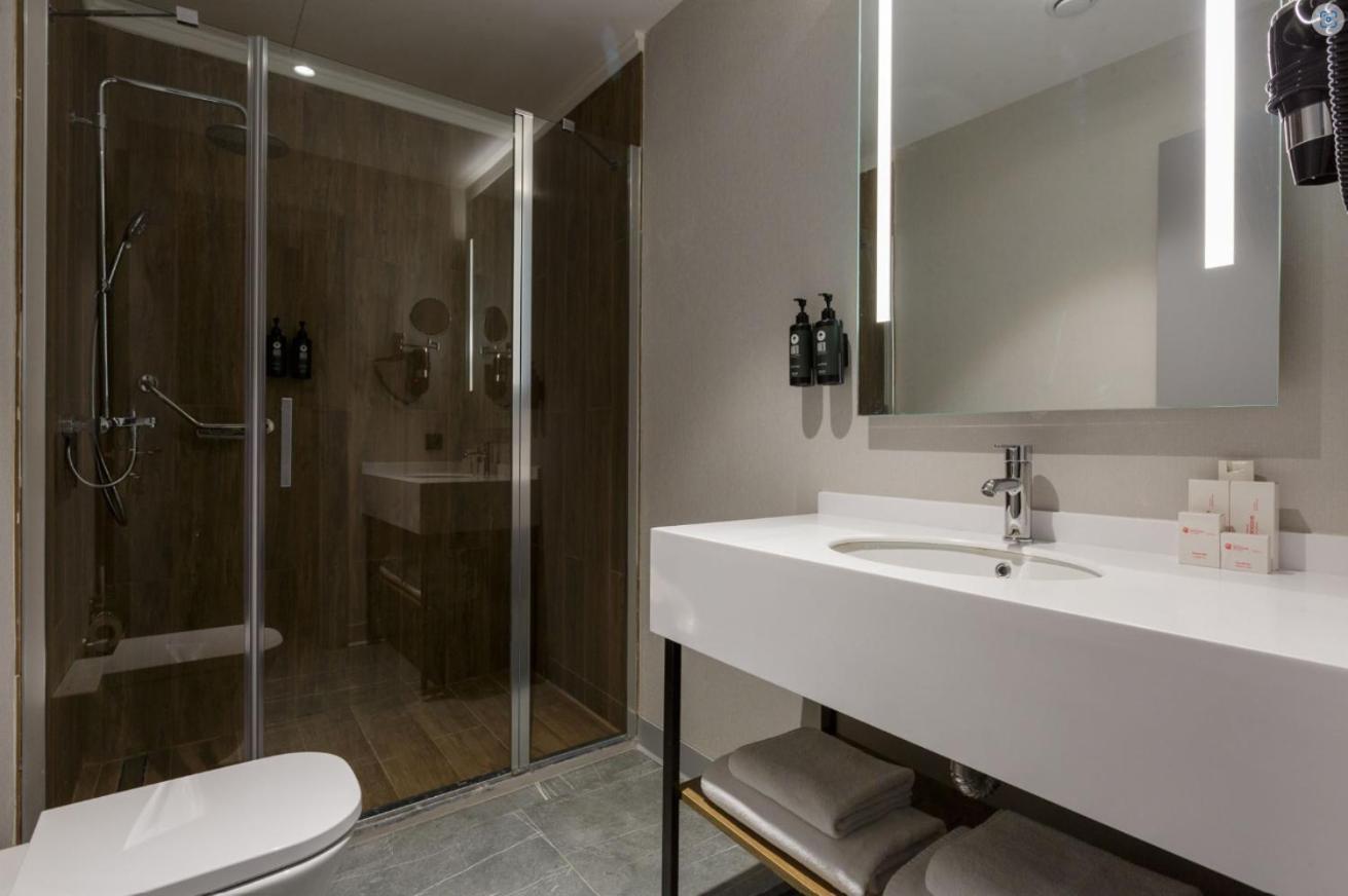 Ramada Encore By Wyndham Istanbul Arnavutkoy Kültér fotó