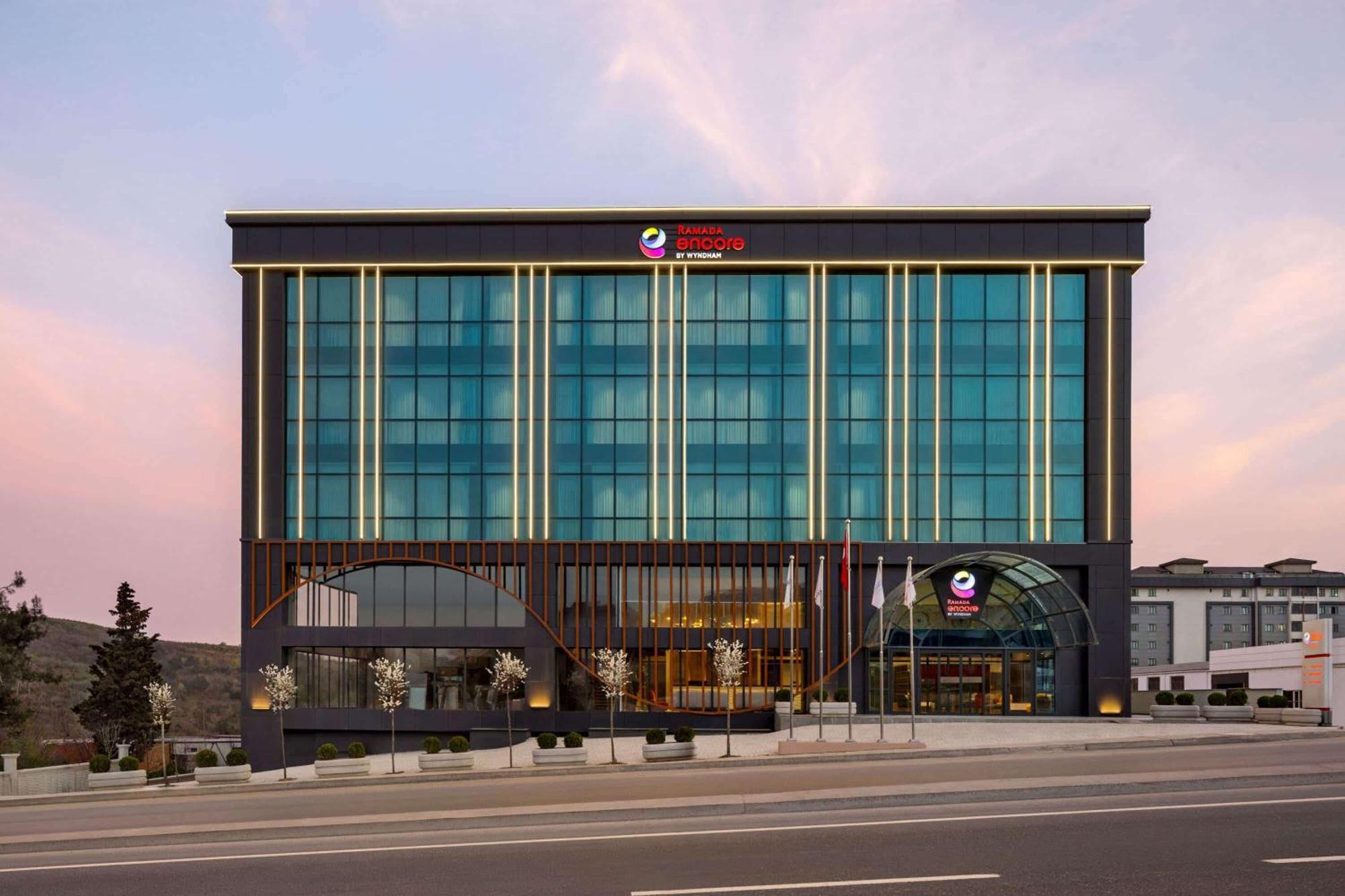 Ramada Encore By Wyndham Istanbul Arnavutkoy Kültér fotó